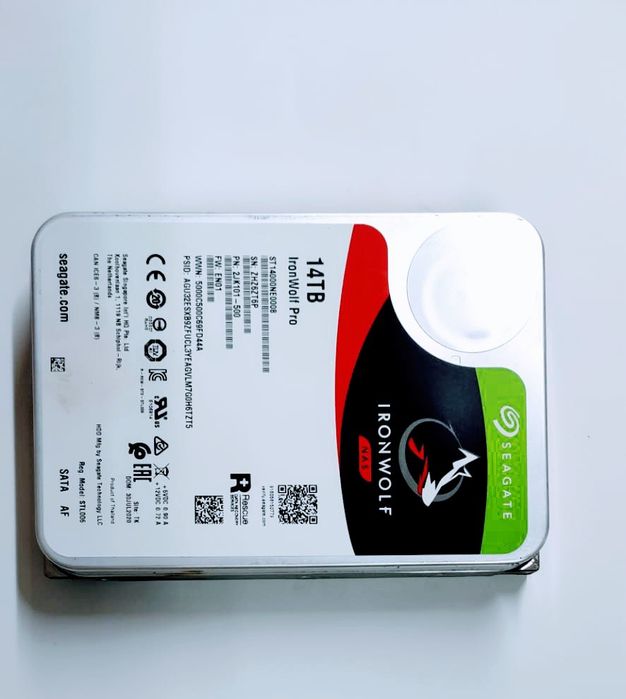 Bundle Seagate 14TB IronWolf Pro + SSD Crucial 2TB