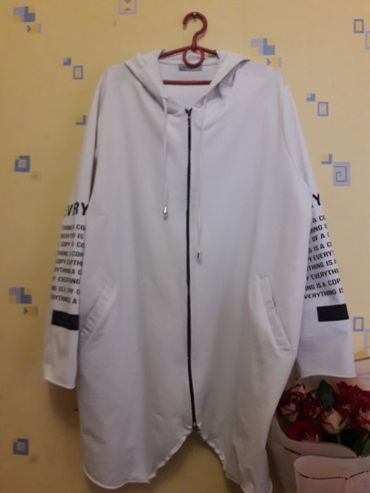 Кофта кардиган с капюшоном и буквенным принтом  батал