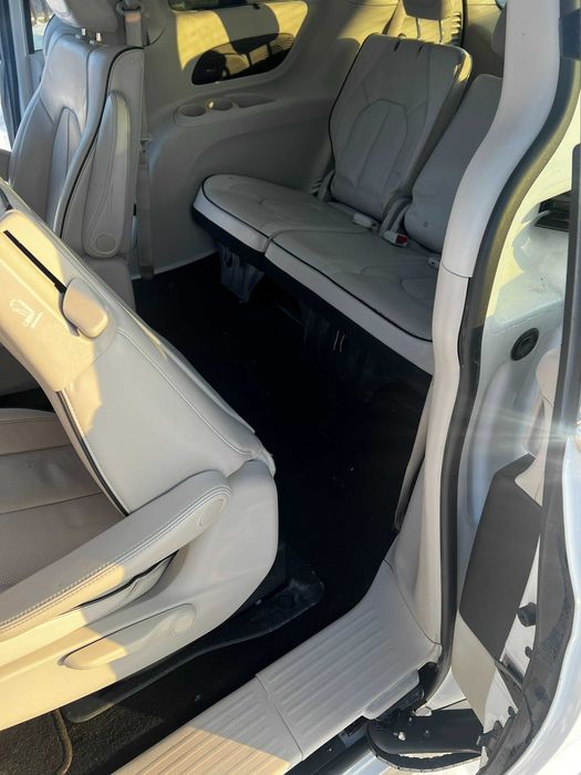 Chrysler pacifica 2018r. hybryda plug-in wersja limited