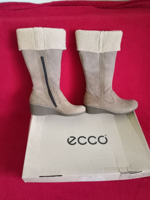 Зимние женские ОРИГИНАЛ !ботиночки ECCO. 38-39 размер. Новые красивые