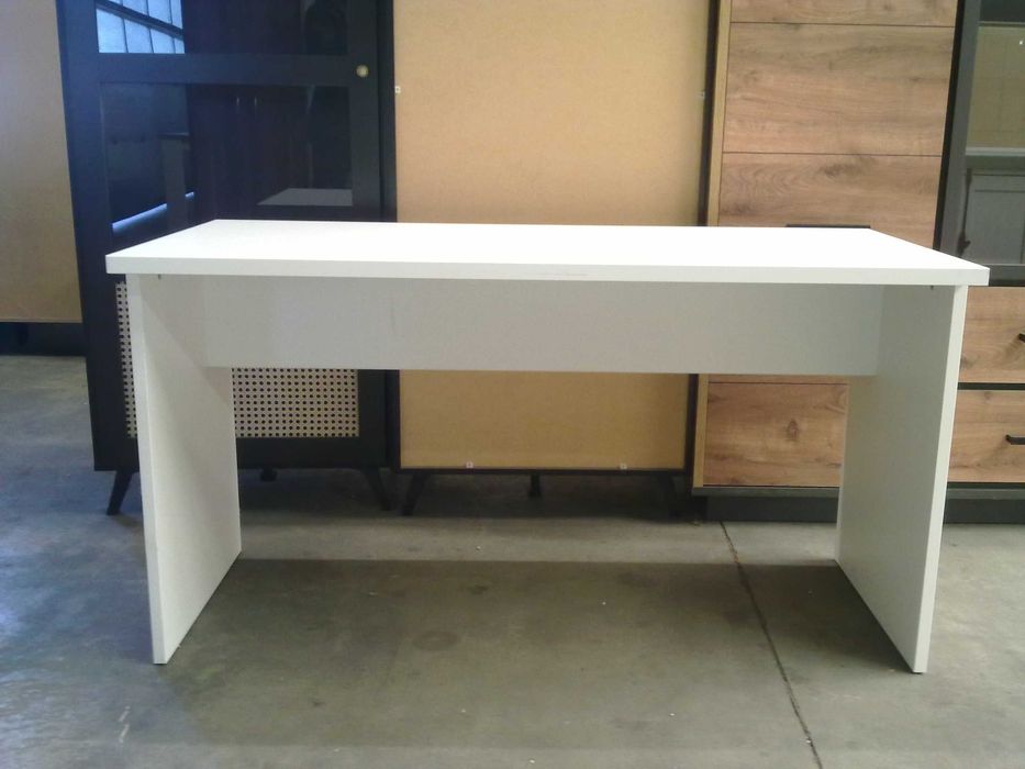 Biurko/Toaletka/Konsola 138x60x76 (biały mat) Nowe