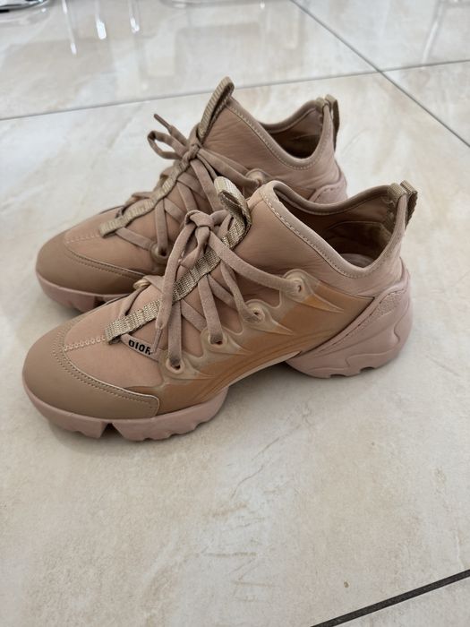 Dior Buty sportowe D-Connect sneakersy nude beżowe