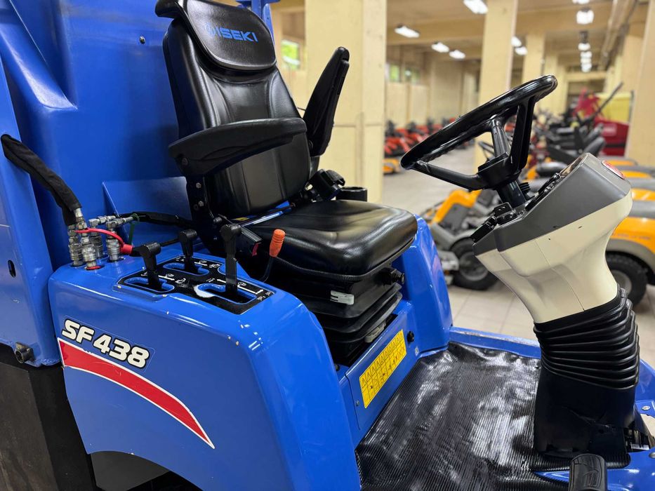 Kosiarka Traktor ISEKI SF 438 40KM 4X4 DIESEL 1054 MTG CENA BRUTTO
