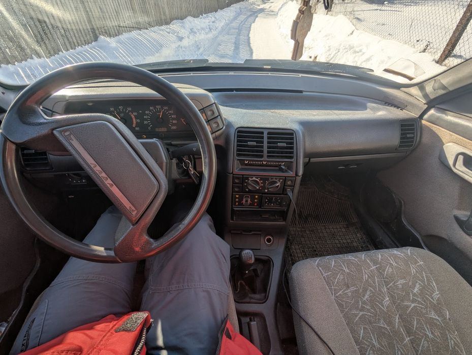 Продам. Ваз 2110     42000грн  можливий торг на місті  рахів .богдан