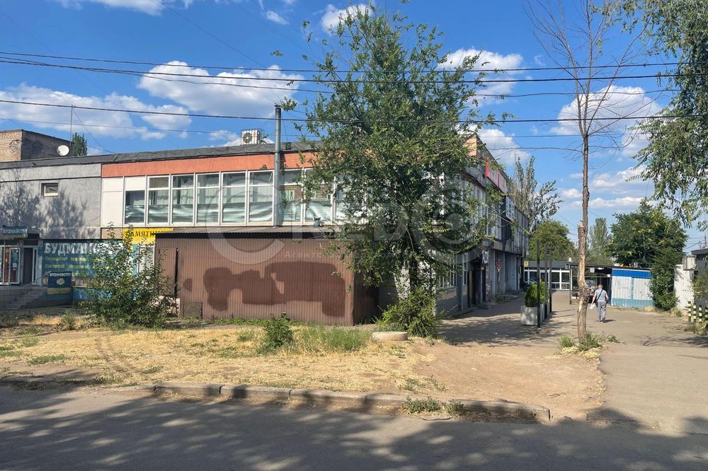 Оренда магазину вул.Космонавтів, р-н "Вечірній"