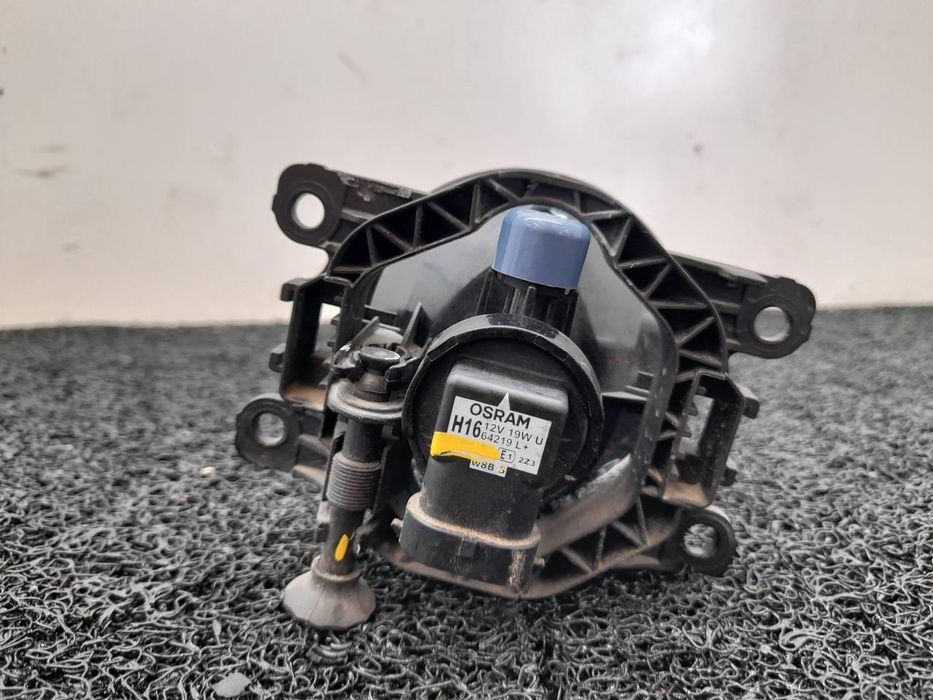 Farol De Nevoeiro Esquerdo Dacia Sandero Ii