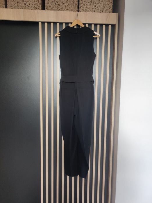 Czarny elegancki kombinezon