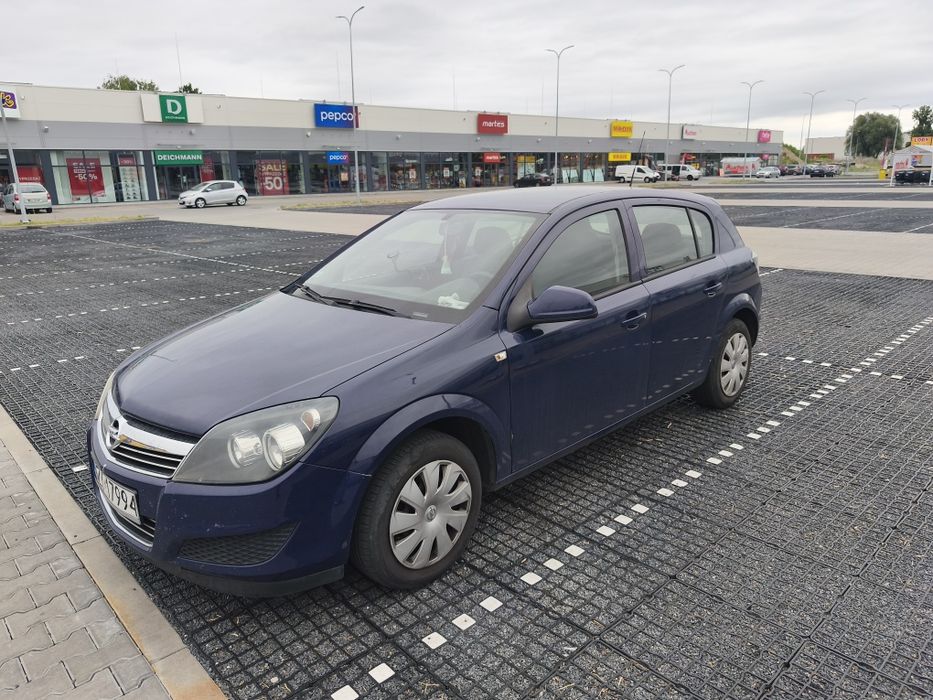 Opel Astra H 1.6 benzyna 115KM 2010r