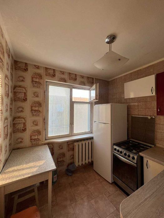 2к квартира 40 м2, Чумака 6, Солом`янський район, терміново