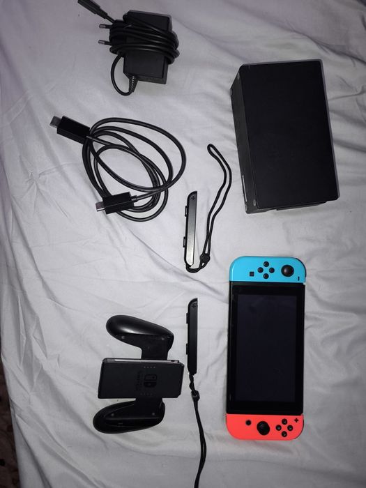 Nintendo Switch + 2 jogos