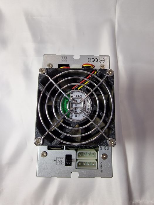 Корзина для дисков 3x 3,5" SATA-SAS Hot-Swap, 2x5.25" SNT-2131-SATA