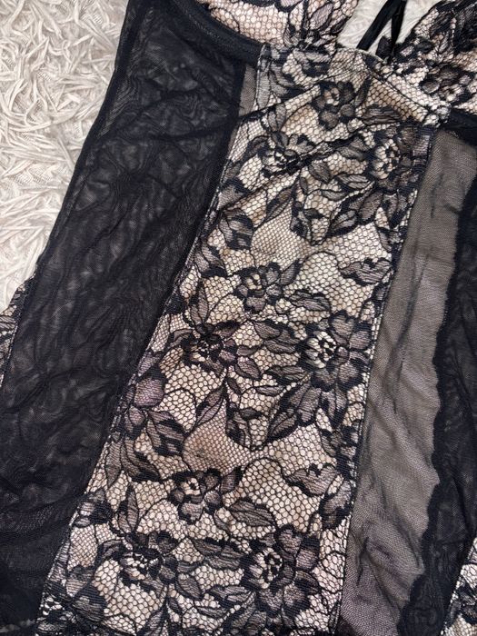 Мереживні бюстгальтери