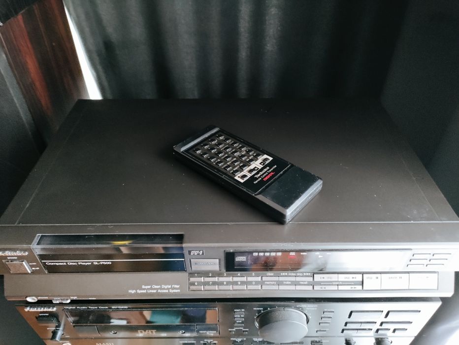 Technics SL-P 500 + pilot