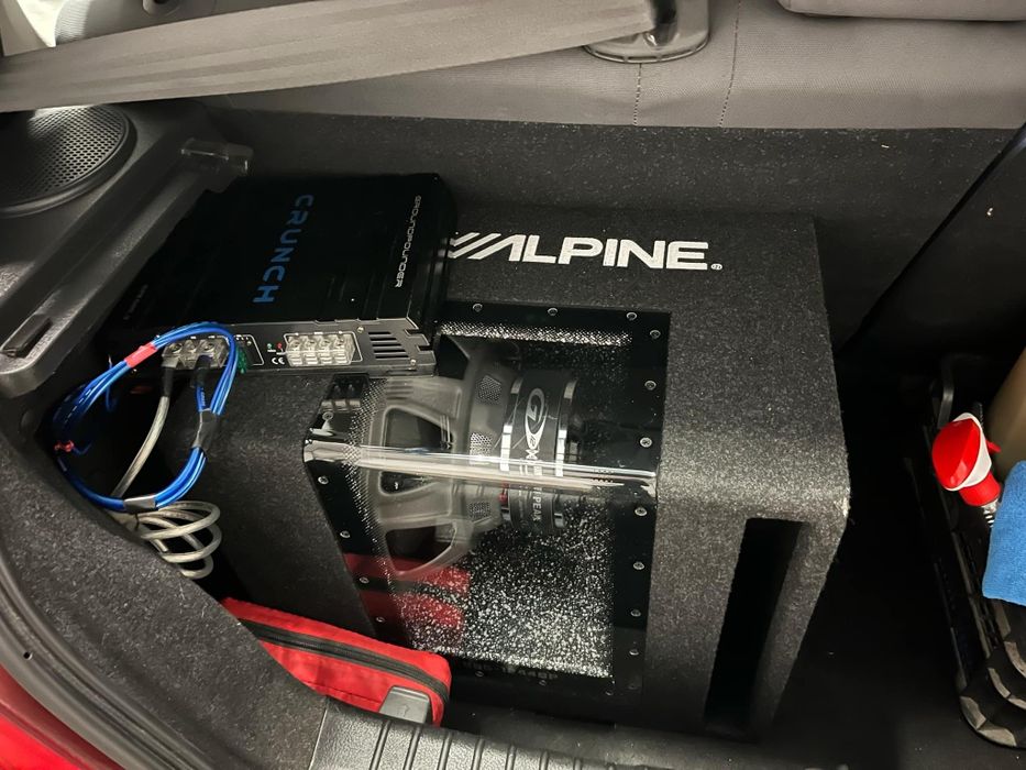 Subwoofer Alpine 800W + Wzmacniacz Crunch + Kable