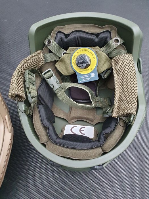 Шолом тактична каска Fast койот з підвісом Wendy