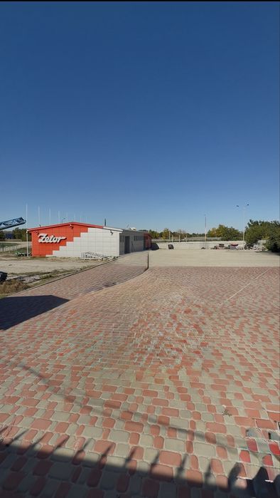 Сучасна комерційна база з виходом на трасу — 0,5575 га, офіс, склади, майстерня - Вид 2