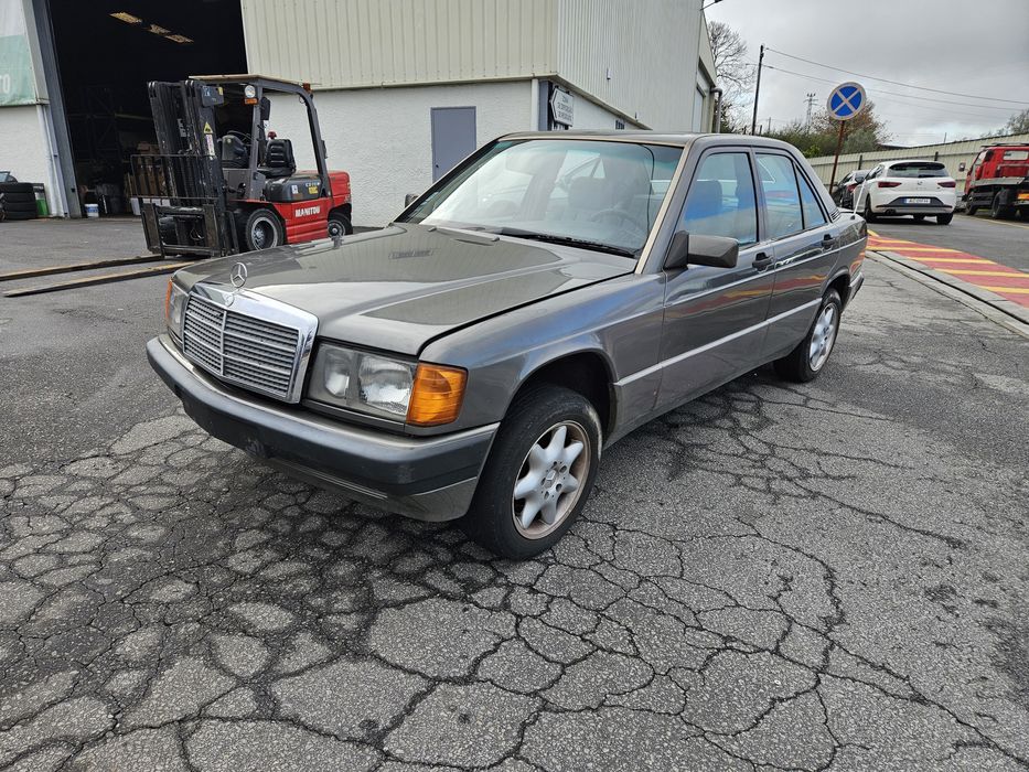 Mercedes-Benz 190D W201 2.0D de 1992 para peças