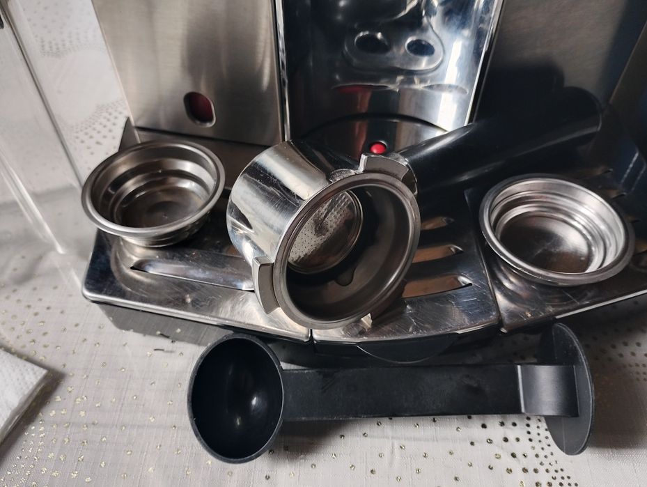 DeLonghi 860m ekspres do kawy