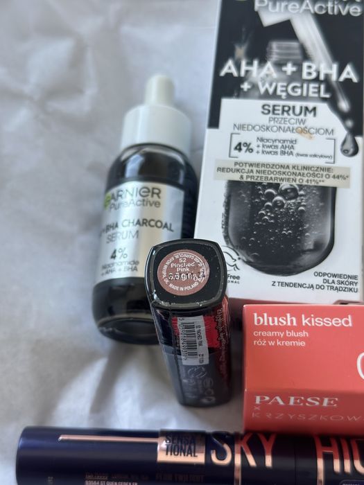 Zestaw kosmetyków mascara skyhigh maybelline garnier serum paese