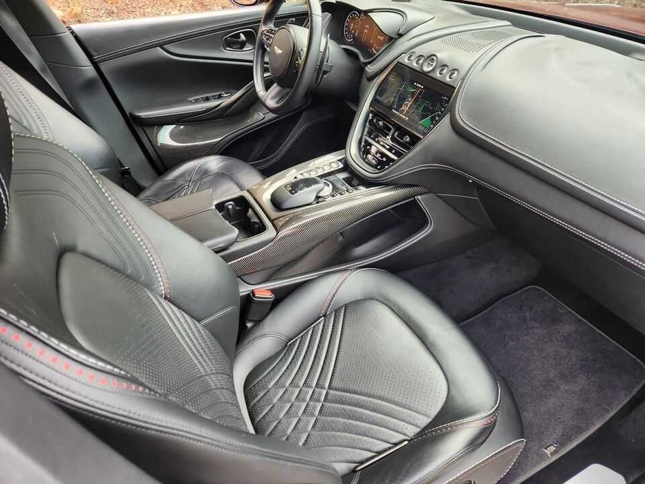 2021 Aston Martin DBX