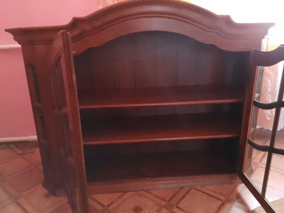 Комод старовинний в гарному стані