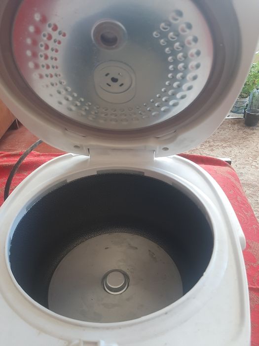 Мультиварка Хілтон.