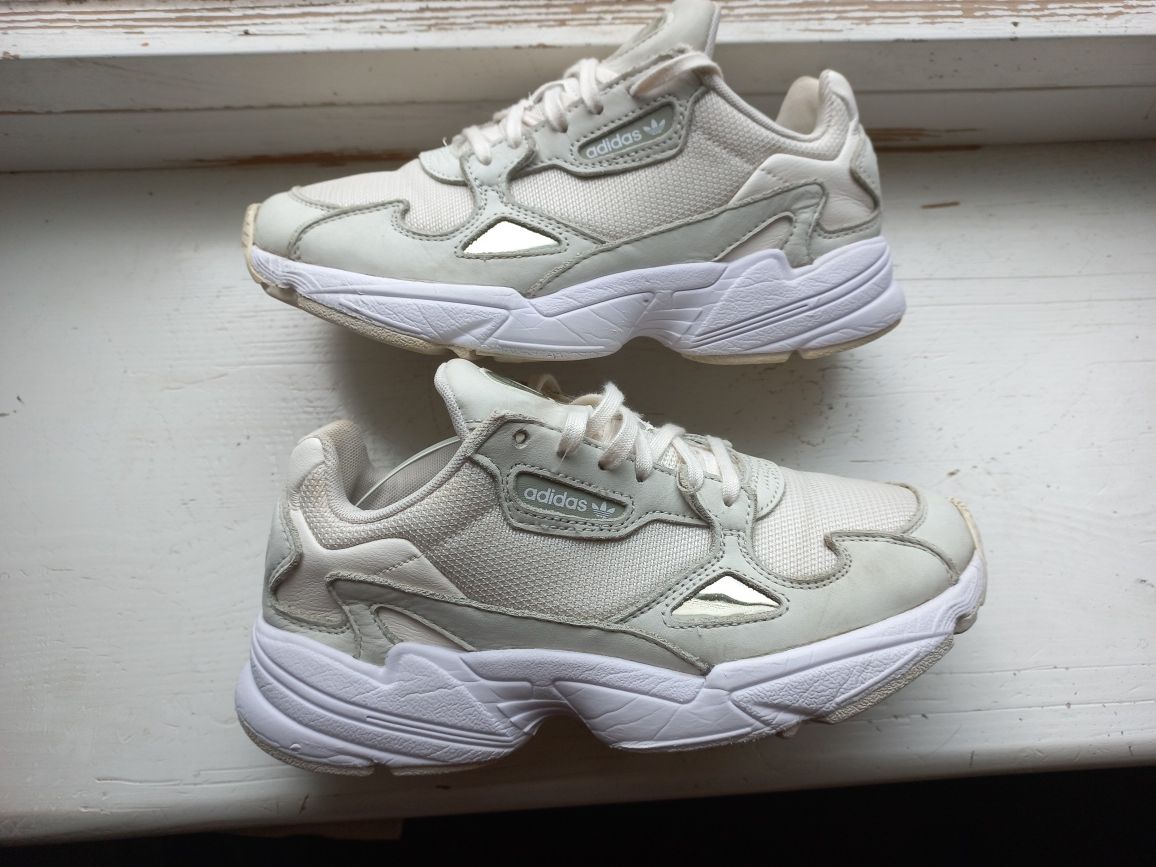 Adidas Falcon Chalk 37 5 . 900 Olx