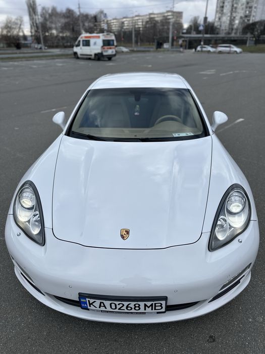 Porsche Panamera 4S 3.6, можливий обмін, в тому числі нерухомість з доплатою