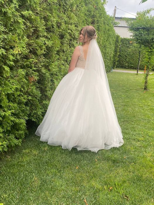 Весільне плаття, яке захопило усіх гостей