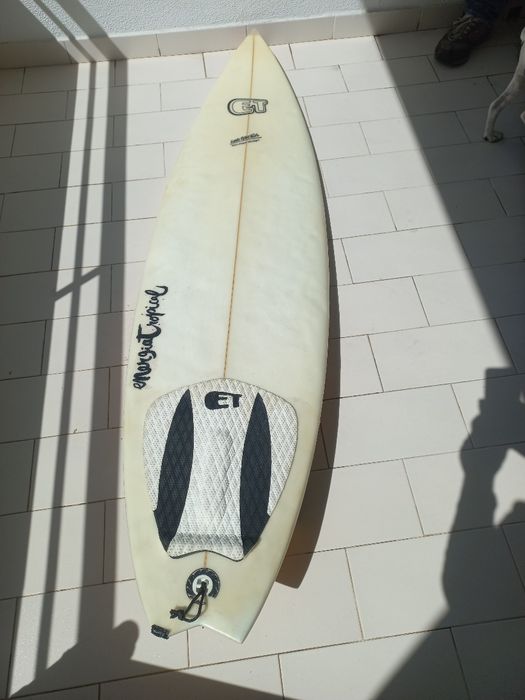 Prancha de surf 6'2 bom estado