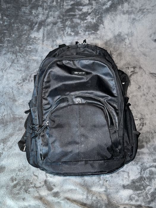 Супер удобный и надежный рюкзак бренда Targus