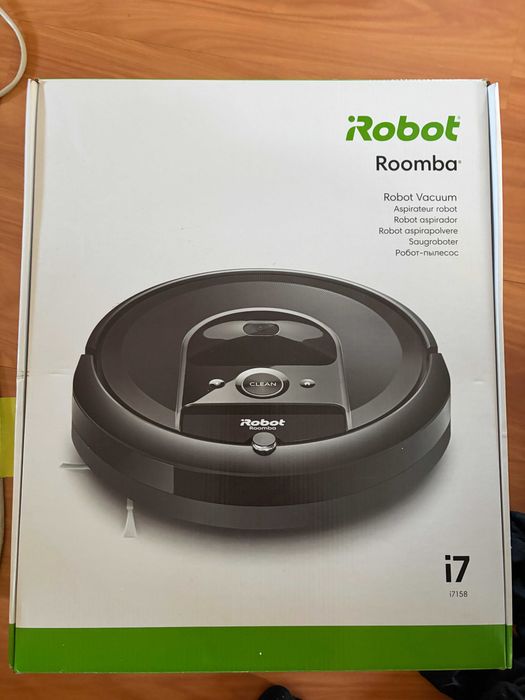 iRobot Roomba i7 – Aspirador Robot com Base de Carregamento