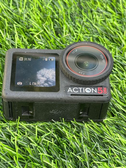 DJI Osmo Action 5 Pro Adventure Combo com Extras + Cartão 64GB