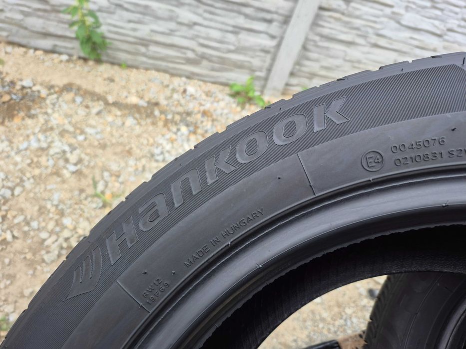 Opony Hankook Wintericept LV 225/55R17C zima 21r 2szt