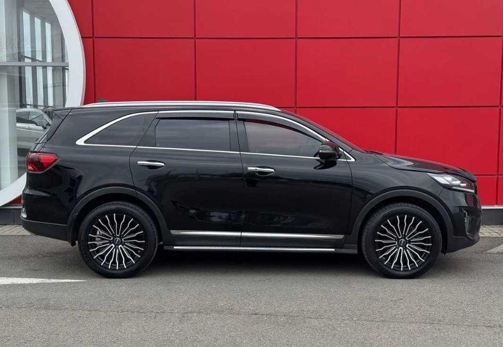Продам Kia Sorento 2017 2.2 дизель в максимальній комплектації