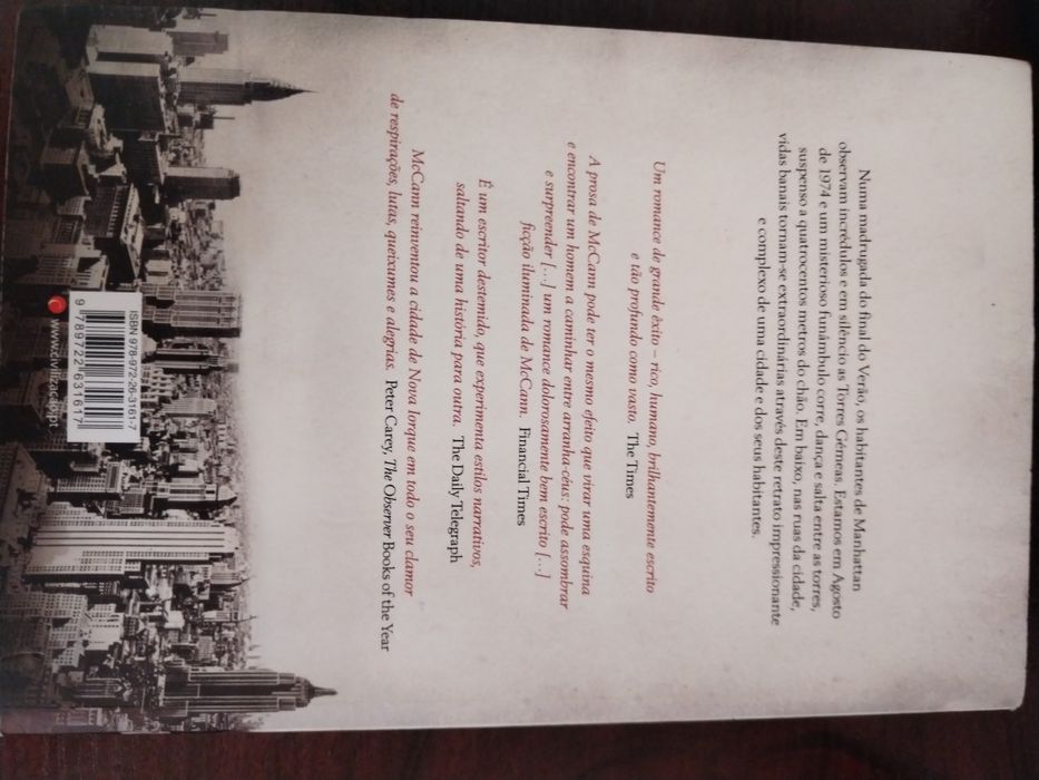 Livro ' Deixa o mundo girar'