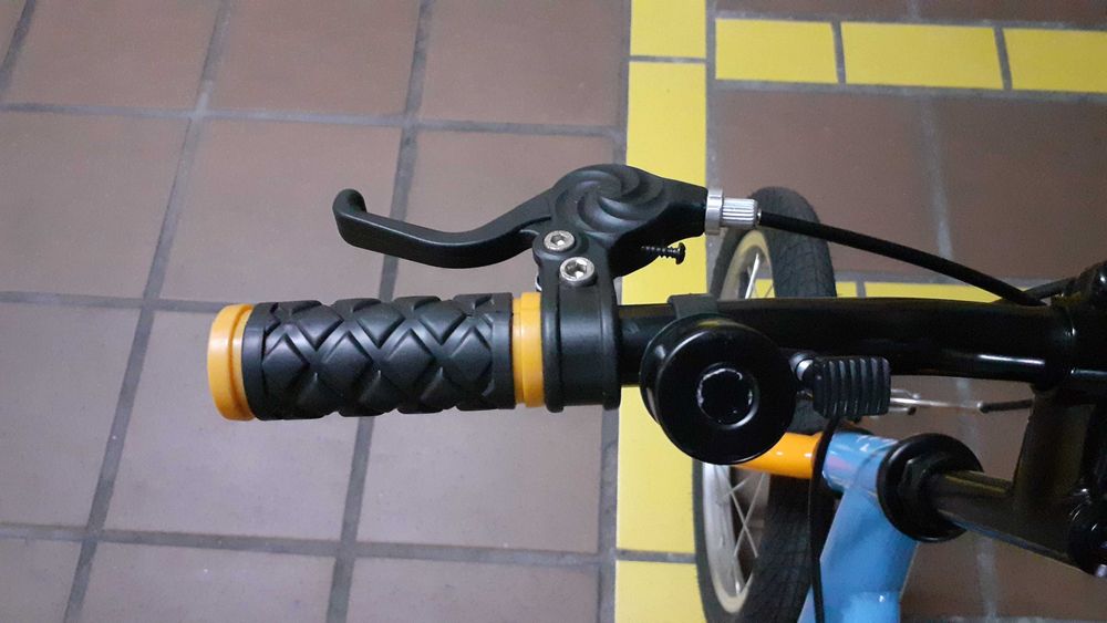 Bicicleta de criança, como NOVA (tal como nas fotos)