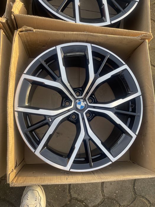 Felgi Bmw 5 M-Pakiet 19 cali g30 Lift styling 845 idealne oryginał