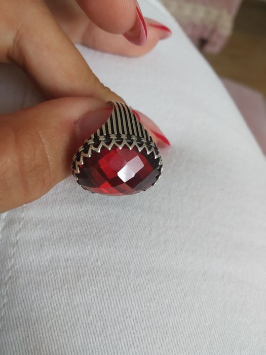 Pierścionek 925 srebro z granatem