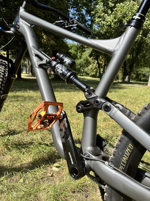 specialized status 160