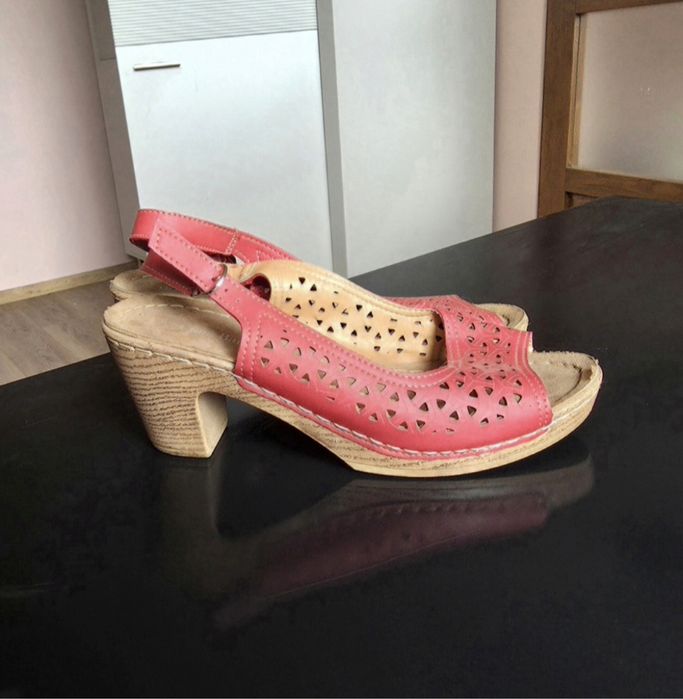 Buty sandały czerwone na obcasie 41 40 eko skóra ażur modne letnie