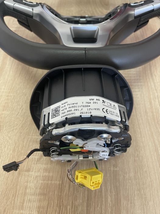 Руль с подогревом / Кермо з підігрівом Volkswagen VW