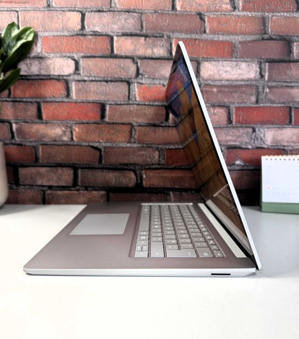 Сенсорний ноутбук Microsoft Surface Laptop 3·i5-1035G7·8GB·SSD 256GB·15.6" 2256x1504·2K·Металевий·тонкий·срібний·легкий·стильний·потужний·для роботи