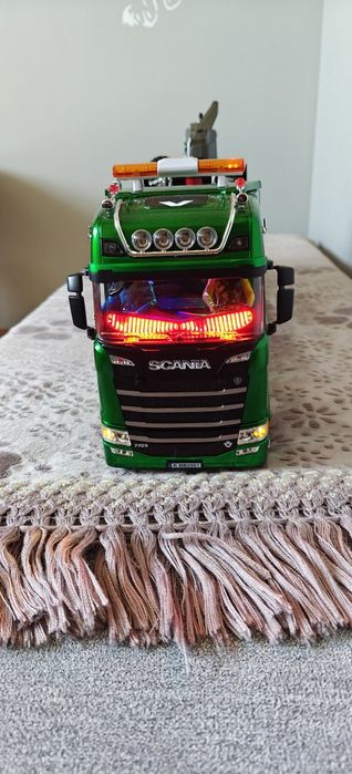 Sprzedam zabawkę Scania na sterowanie