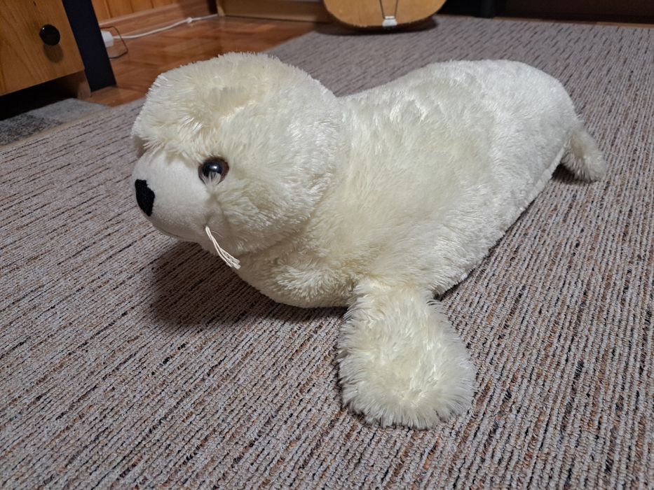 Duża pluszowa maskotka przytulanka foka foczka