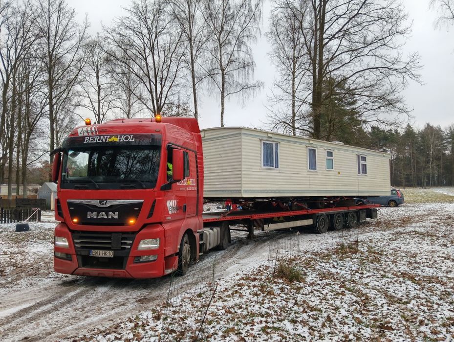 Usługi dźwigowe Hds 40 t relokację maszyn przemysłowych transport