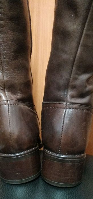 Жіночі,шкіряні сапожки.