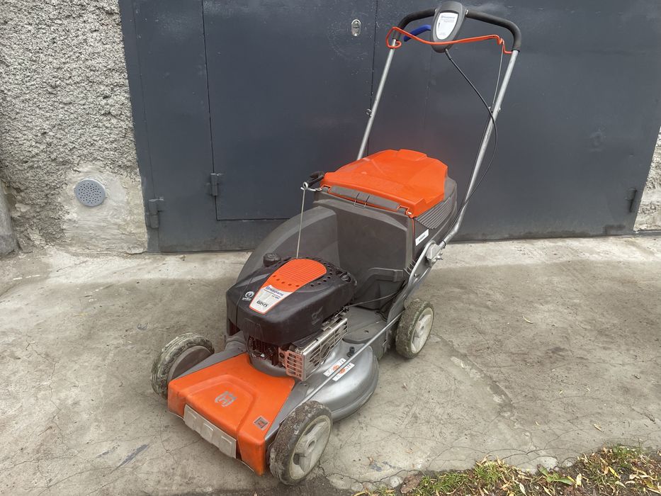 Професійна газонокосарка Husqvarna LS 48 V