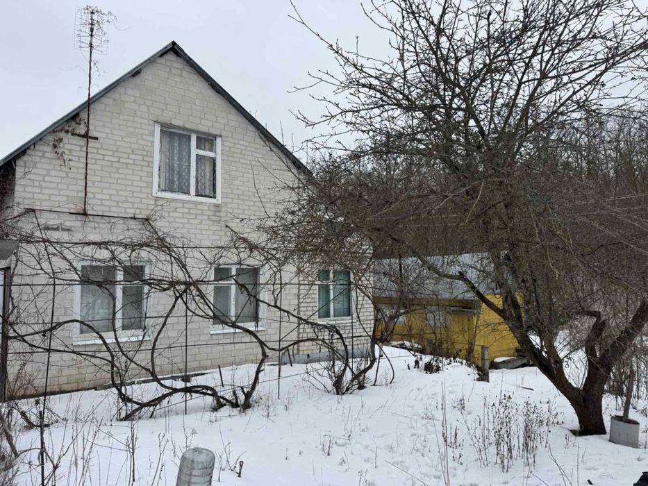 Продаж дачного будинку в селі Деньги