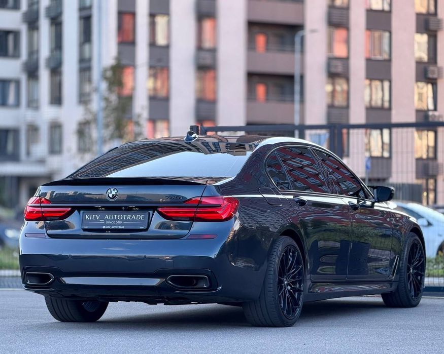 Продаж гарного BMW 740І